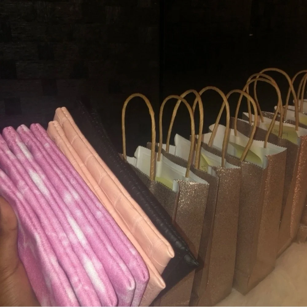 SOLD❌  NWT• Retro Unisex, Purple Oval Sunglasses🌟 - Picture 6 of 7